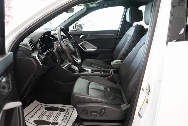Photo of 2023 Ibis White Audi Q3