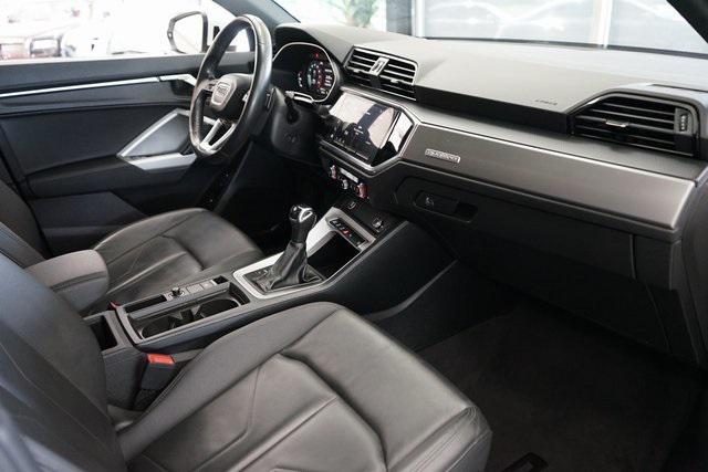 Photo of 2023 Ibis White Audi Q3