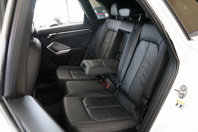 Photo of 2023 Ibis White Audi Q3