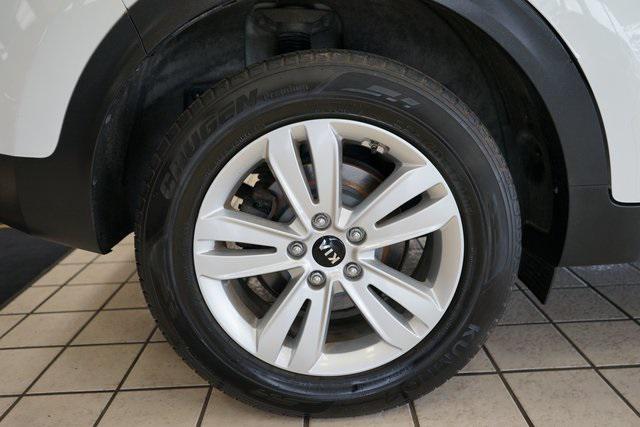 Photo of 2019 Clear White Kia Sportage