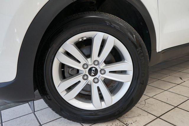 Photo of 2019 Clear White Kia Sportage