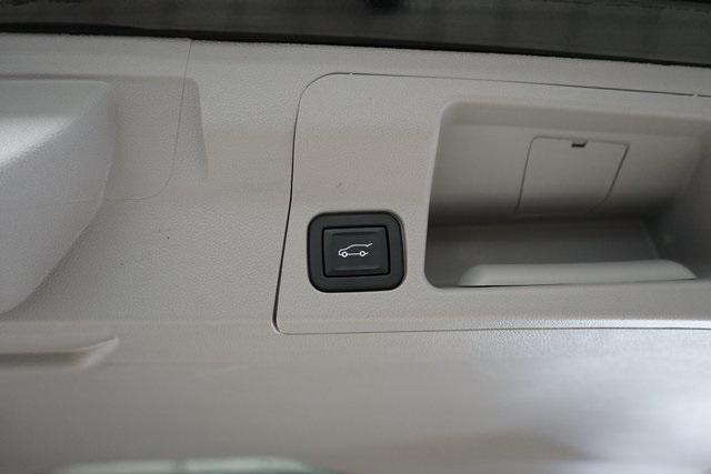 Photo of 2022 Ebony Twilight Metallic GMC Acadia