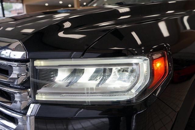 Photo of 2022 Ebony Twilight Metallic GMC Acadia