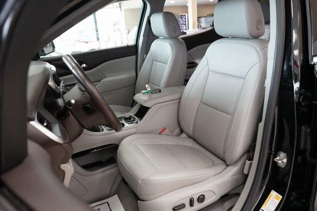 Photo of 2022 Ebony Twilight Metallic GMC Acadia