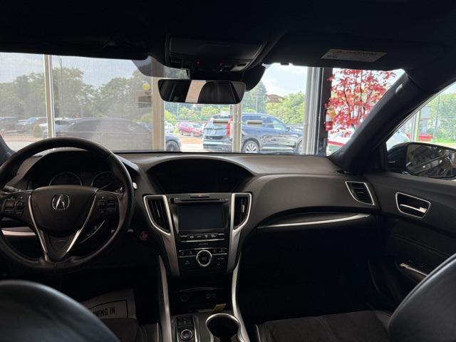 Photo of 2019 Crystal Black Pearl Acura TLX