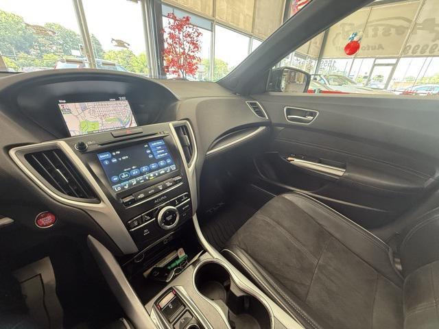 Photo of 2019 Crystal Black Pearl Acura TLX