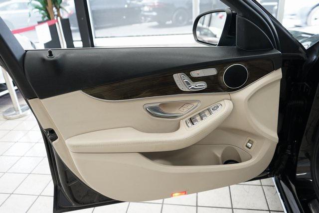 Photo of 2019 Black Mercedes-Benz C-Class