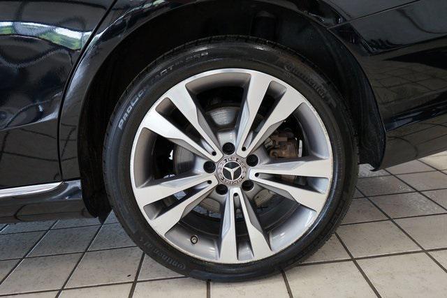 Photo of 2019 Black Mercedes-Benz C-Class