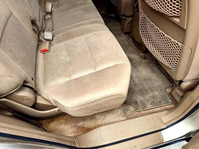 Photo of 2006 Gold Honda Pilot