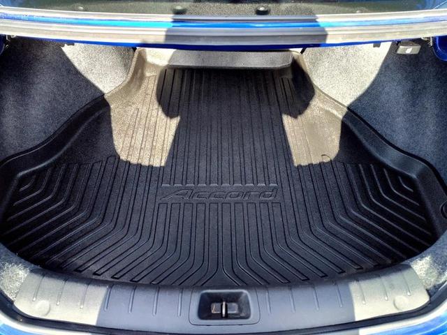 Photo of 2013 Still Night Pearl Honda Accord