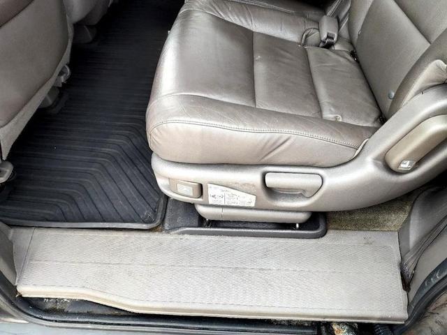 Photo of 2013 Charcoal Honda Odyssey