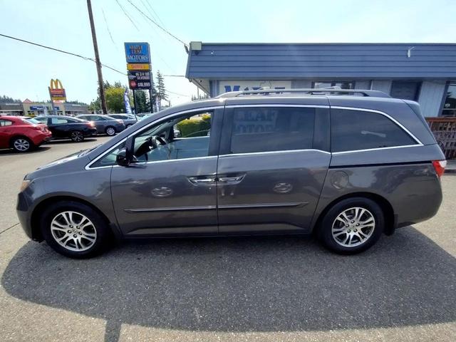 Photo of 2013 Charcoal Honda Odyssey
