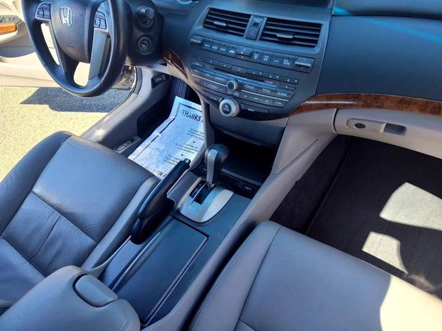Photo of 2012 Alabaster Silver Metallic Honda Accord