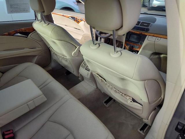 Photo of 2006 Gold Mercedes-Benz E-Class