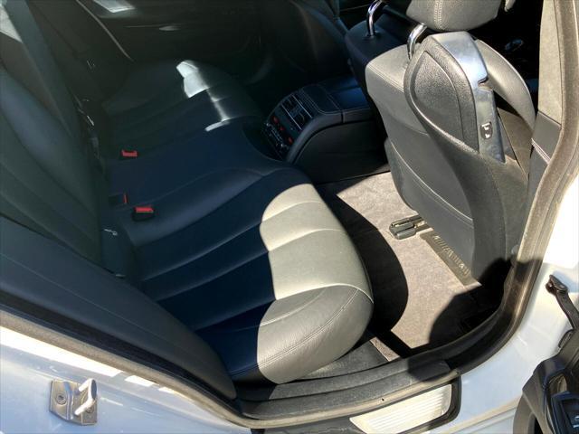 Photo of 2015 White BMW 640