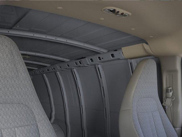 Photo of 2025 Summit White GMC Savana 3500