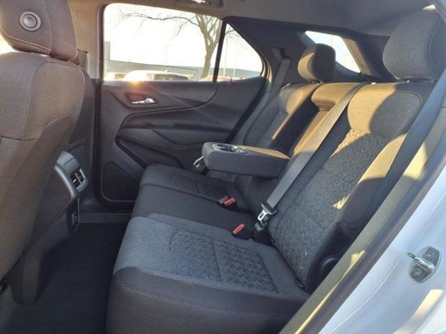 Photo of 2022 Summit White Chevrolet Equinox