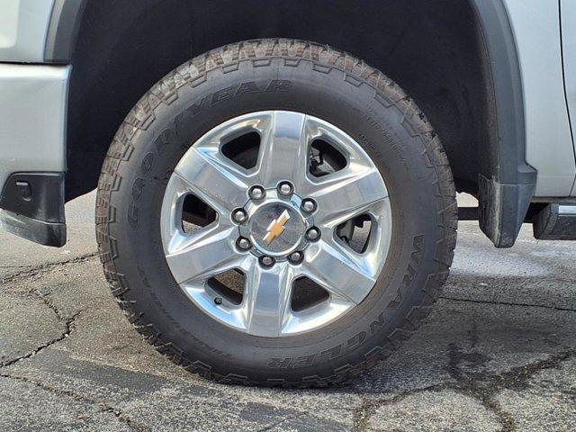 Photo of 2022 Silver Ice Metallic Chevrolet Silverado 2500