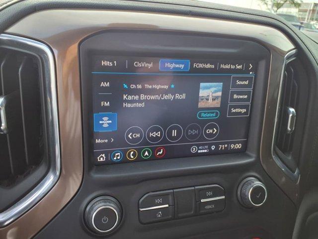 Photo of 2022 Silver Ice Metallic Chevrolet Silverado 2500
