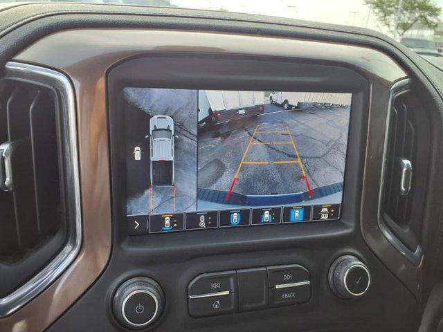Photo of 2022 Silver Ice Metallic Chevrolet Silverado 2500