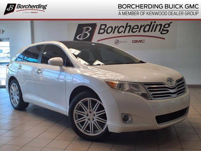 Photo of 2010 Blizzard Pearl Toyota Venza