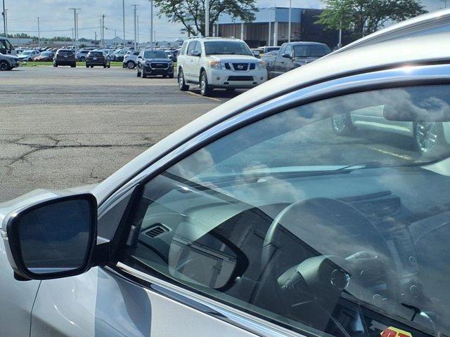 Photo of 2022 Brilliant Silver Metallic Nissan Rogue Sport