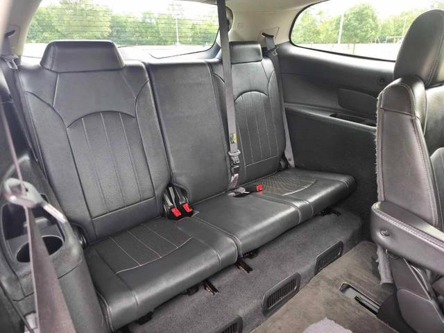 Photo of 2017 Ebony Twilight Metallic Buick Enclave