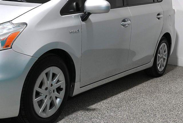 Photo of 2013 Classic Silver Metallic Toyota Prius v