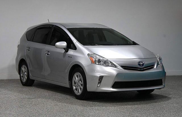 Photo of 2013 Classic Silver Metallic Toyota Prius v
