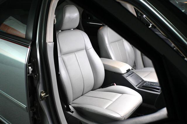 Photo of 2007 Silver Chrysler 300