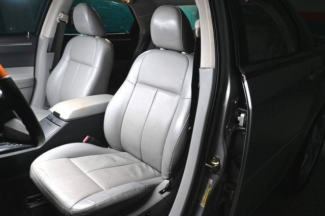 Photo of 2007 Silver Chrysler 300