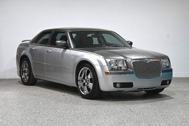 Photo of 2007 Silver Chrysler 300