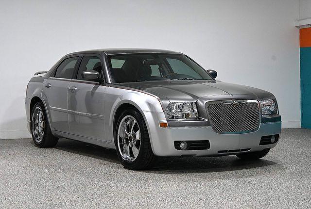 Photo of 2007 Silver Chrysler 300