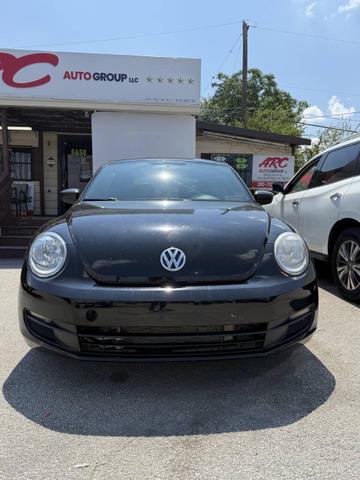 Photo of 2015 Black Uni Volkswagen Beetle