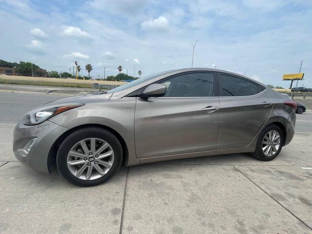 Photo of 2015 Tan Hyundai ELANTRA