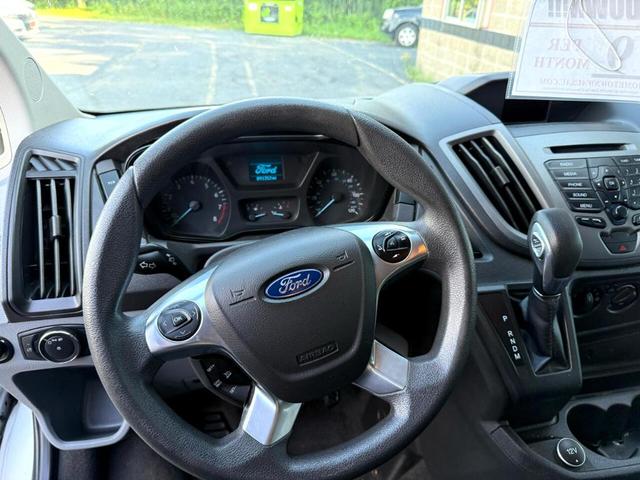 Photo of 2018 White Ford Transit-350