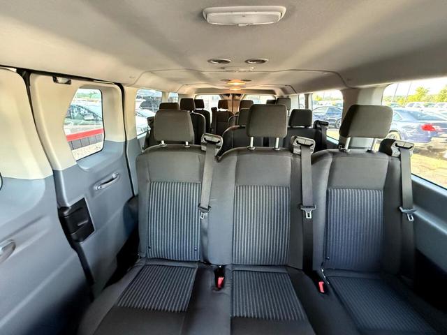Photo of 2018 White Ford Transit-350