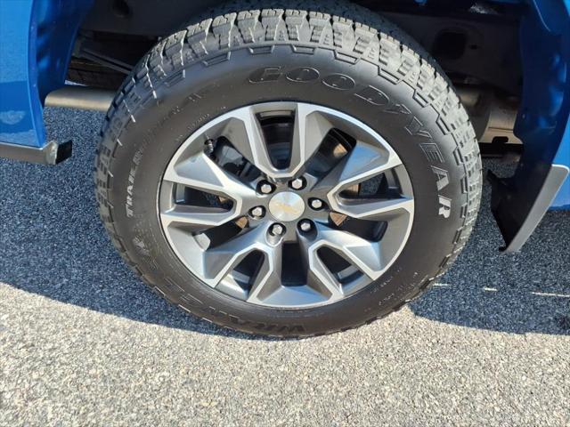 Photo of 2023 Glacier Blue Metallic Chevrolet Silverado 1500
