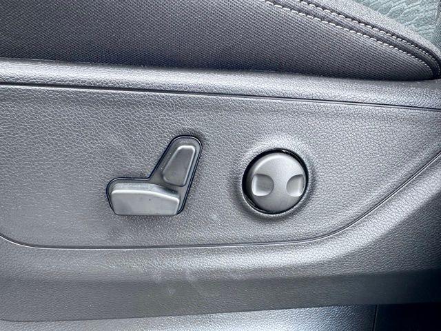 Photo of 2026 Granite Crystal Metallic Clearcoat RAM 1500