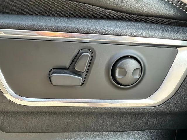 Photo of 2026 Granite Crystal Metallic Clearcoat RAM 1500