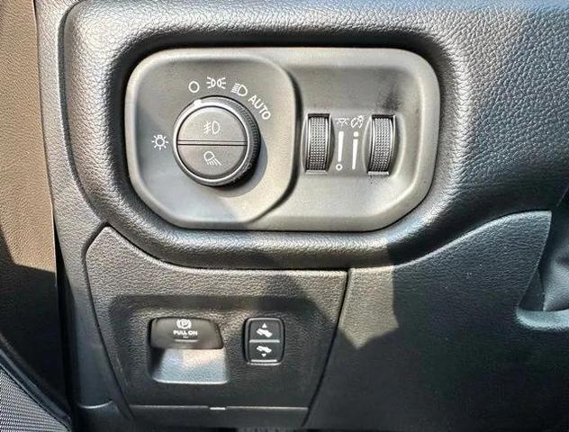 Photo of 2026 Granite Crystal Metallic Clearcoat RAM 1500