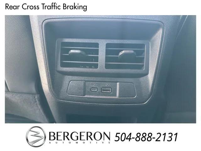 Photo of 2024 Summit White Chevrolet Colorado