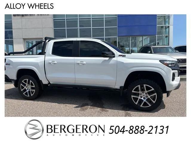 Photo of 2024 Summit White Chevrolet Colorado