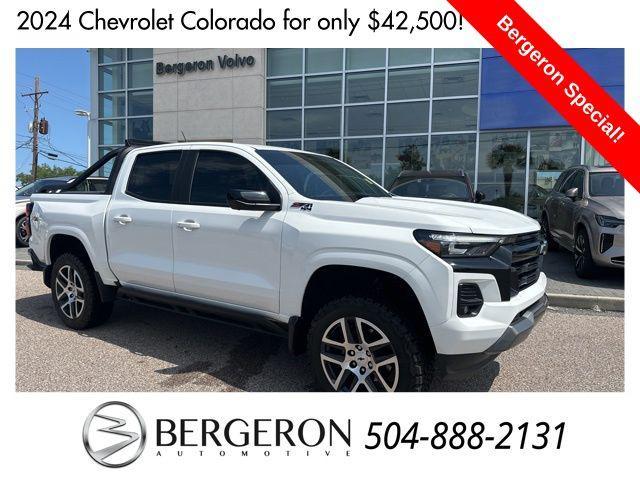 Photo of 2024 Summit White Chevrolet Colorado