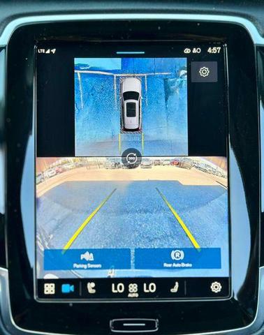 Photo of 2024 Vapour Grey Metallic Volvo XC90