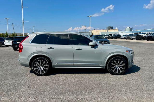 Photo of 2024 Vapour Grey Metallic Volvo XC90