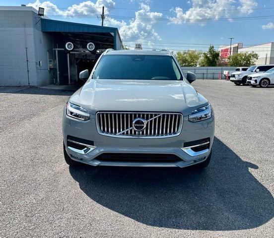 Photo of 2024 Vapour Grey Metallic Volvo XC90