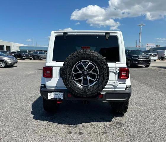 Photo of 2025 Bright White Clearcoat Jeep Wrangler