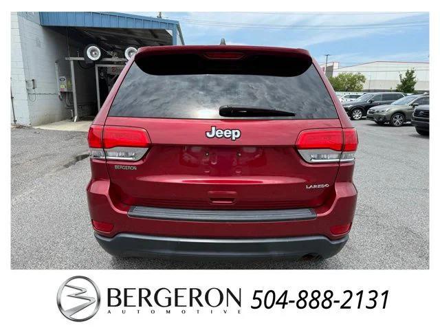 Photo of 2015 Deep Cherry Red Crystal Pearlcoat Jeep Grand Cherokee