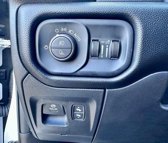 Photo of 2026 Bright White Clearcoat RAM 1500